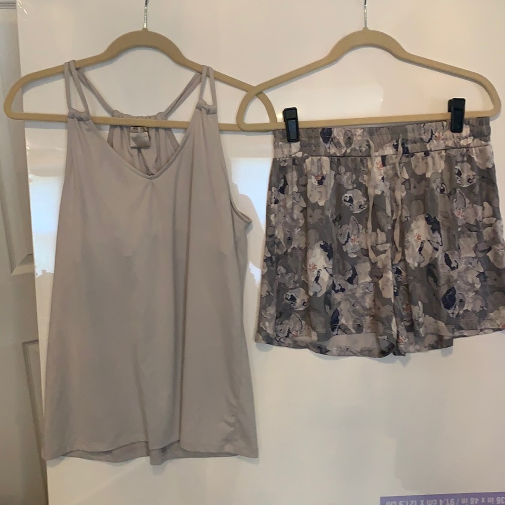 Pajama lounging short set size medium.